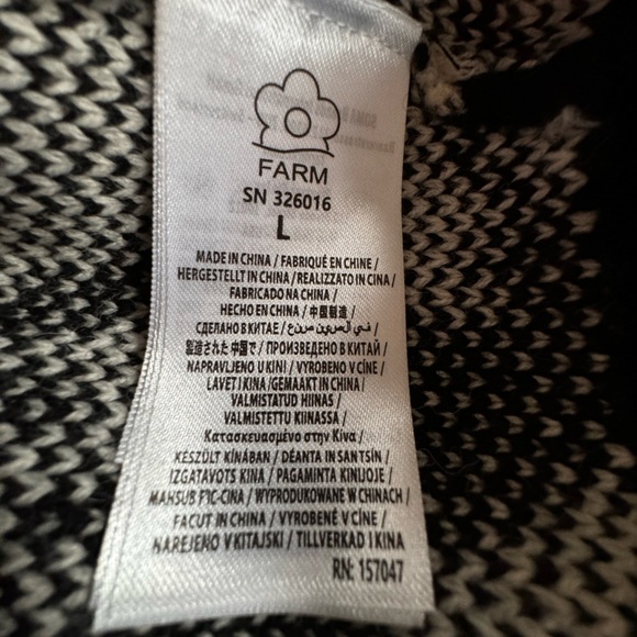 FARM Rio Pineapple Ikat Knit Sweater - Picture 11 of 16